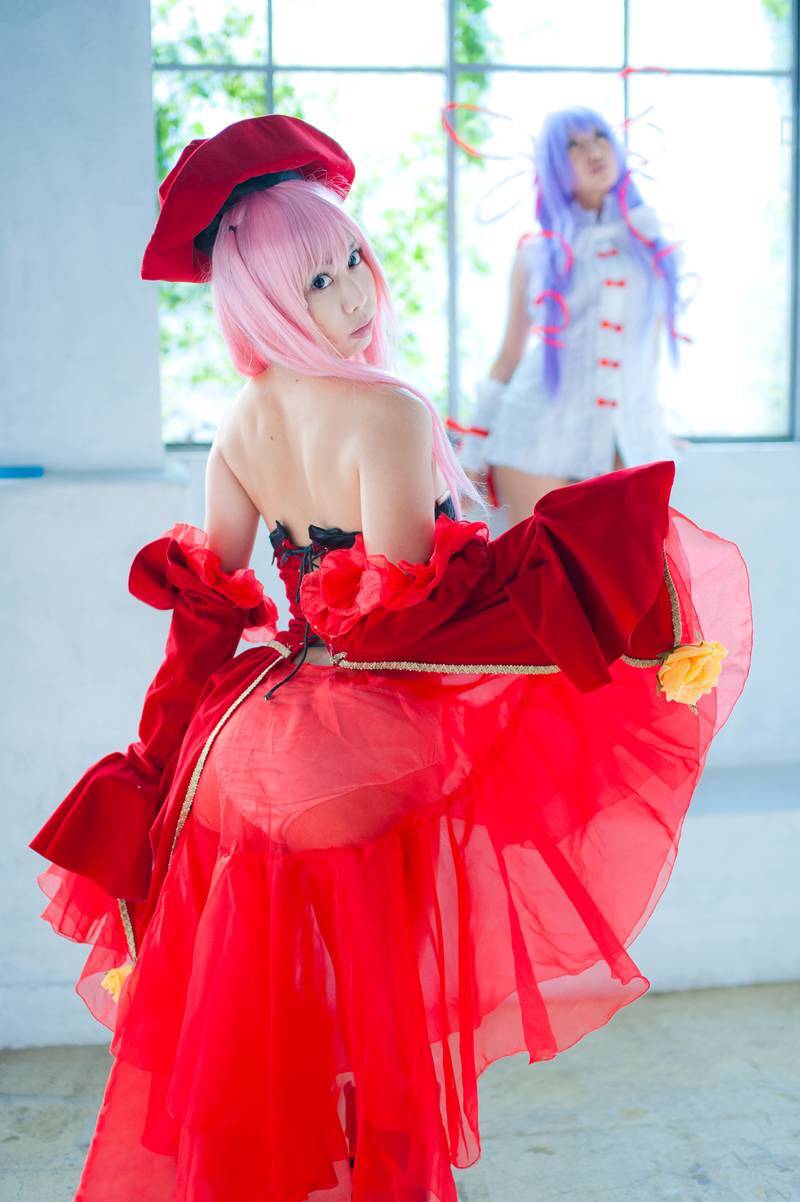 [Cosplay] 双姐妹性感cos制服写真